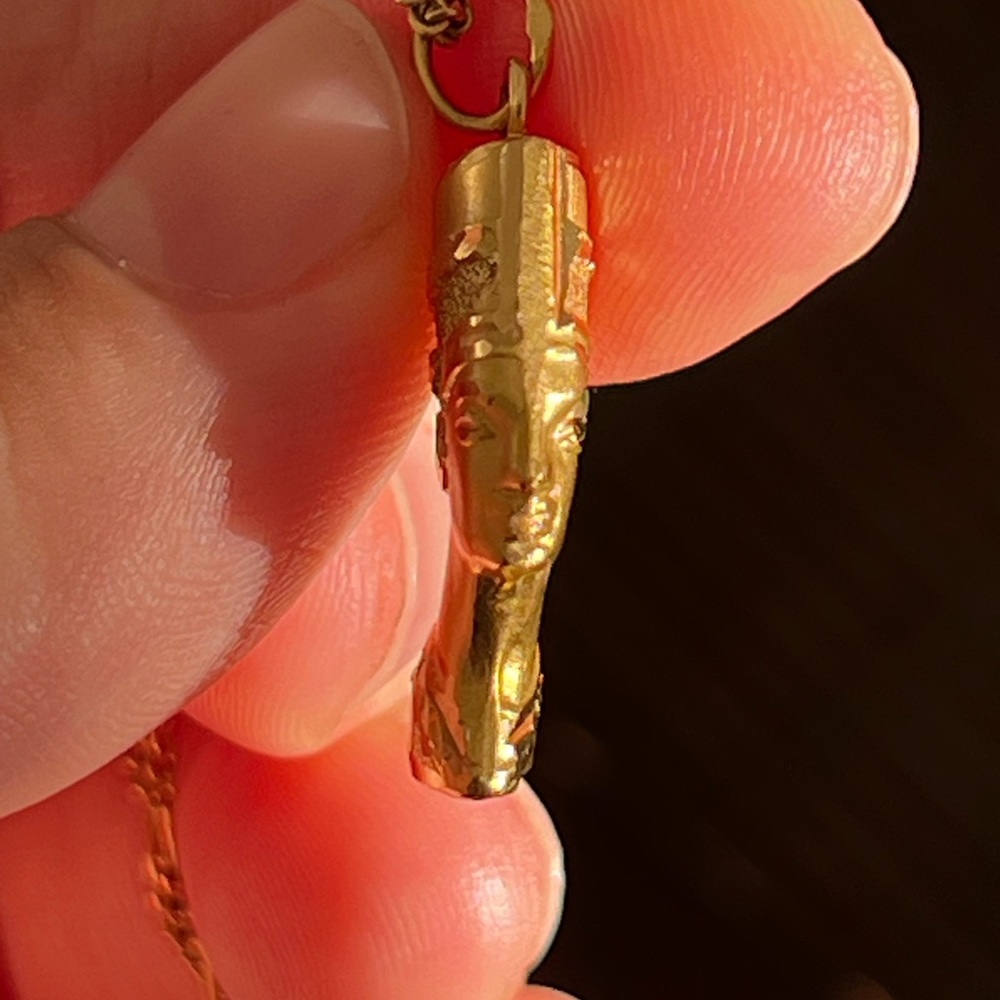 18k gold Egyptian Queen 3-D,Double Sided necklace - Picture 15 of 15